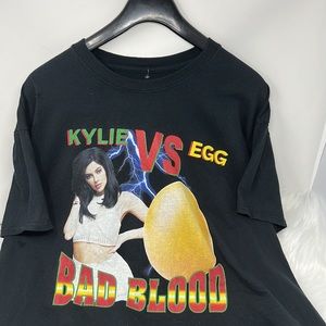 PizzaSlime Drops Comical “Kylie vs. Egg” TEE XL Shirt X-Large Black
